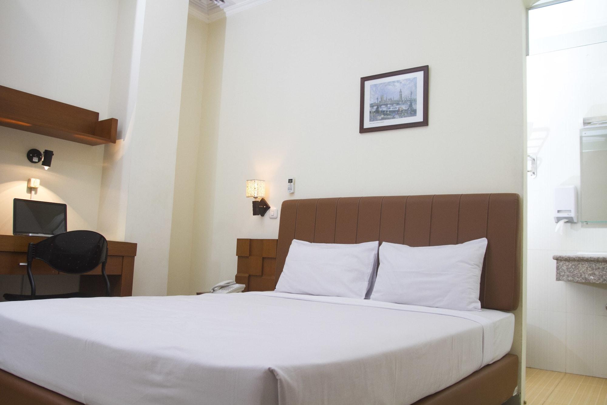 Hotel House Of Arsonia Tulip Giacarta Esterno foto